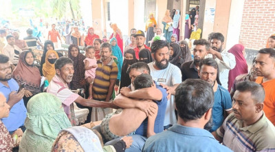 তাড়াশে ভটভটির ধাক্কায় শিশুসহ দুজন নিহত